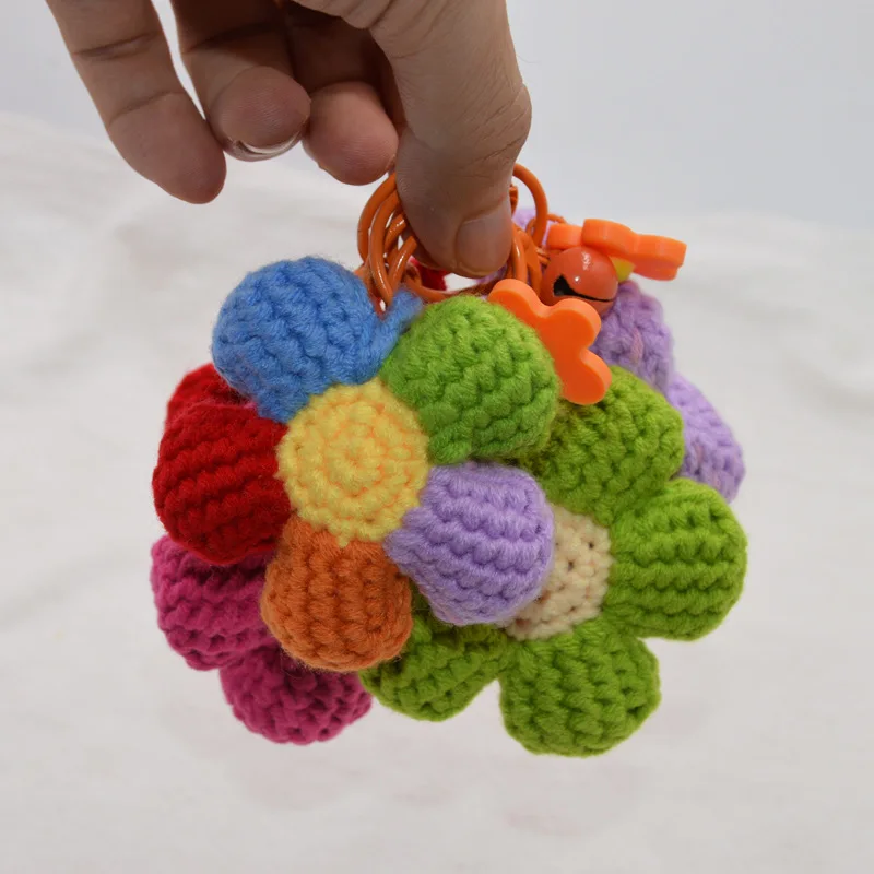 Groothandel handgemaakte gehaakte pop pluche knuffel kleine rode bloem hanger haaknaald handgemaakte garen weven Afghaanse bloem