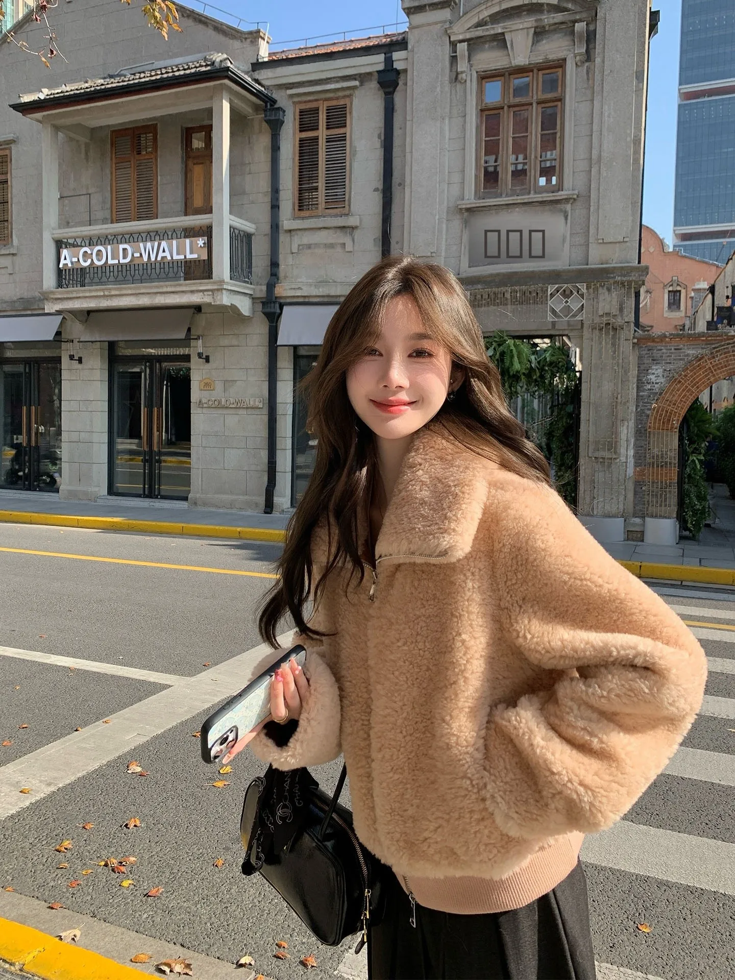 

Женское пальто из овчины с мехом, комбинированное из кожи и меха, теплое, повседневное, на молнии, с длинными рукавами, свободного кроя