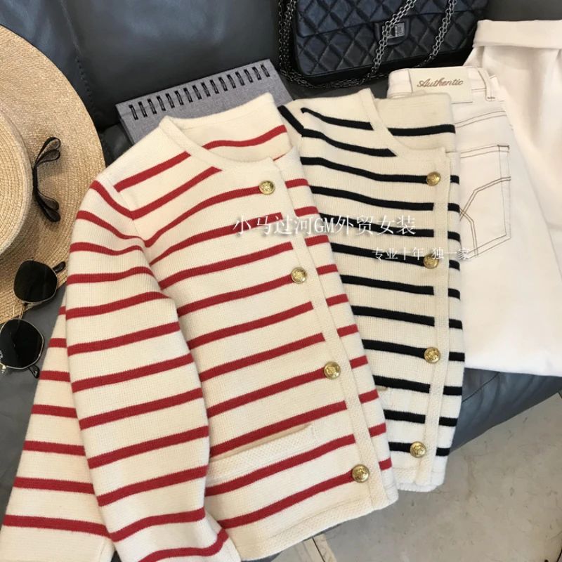 2023 Women French Design Gold Button Stripes Knitwear Cardigan Sweater Elegant All-match Knitted Long sleeve Tops Coat Feamle