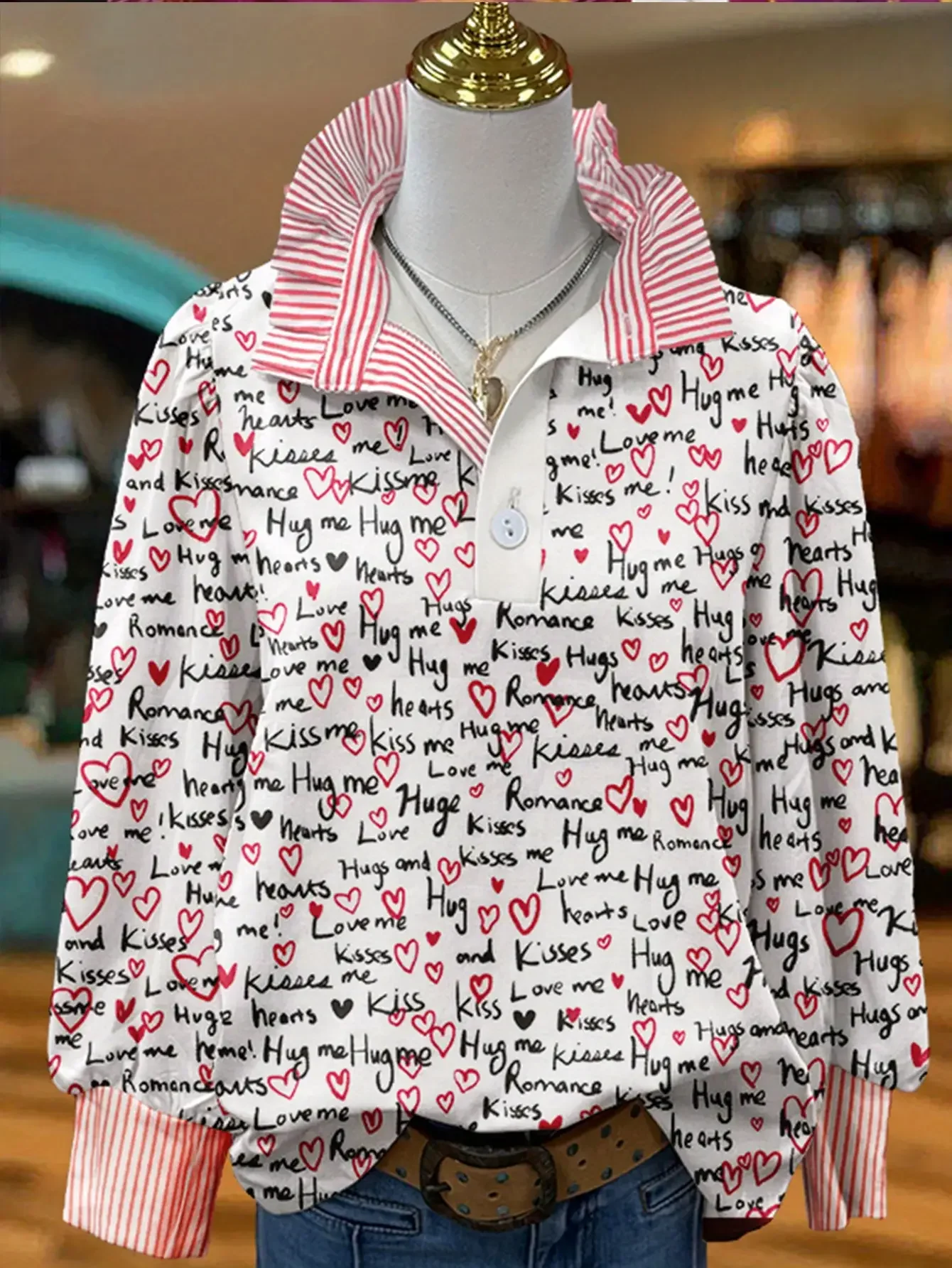 Fashionable women's clothing, featuring 2D flat printing and a casual long sleeved button up shirt,