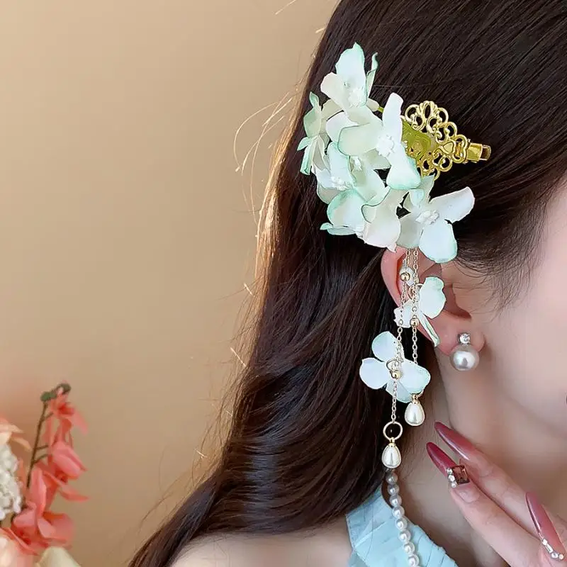 1 Stück Stoffblütenblätter Quasten-Perlen-Haarspange für Damen und Mädchen, süße Entenschnabel-Haarspange für Frühling und Sommer, Haarschmuck – Detail 6