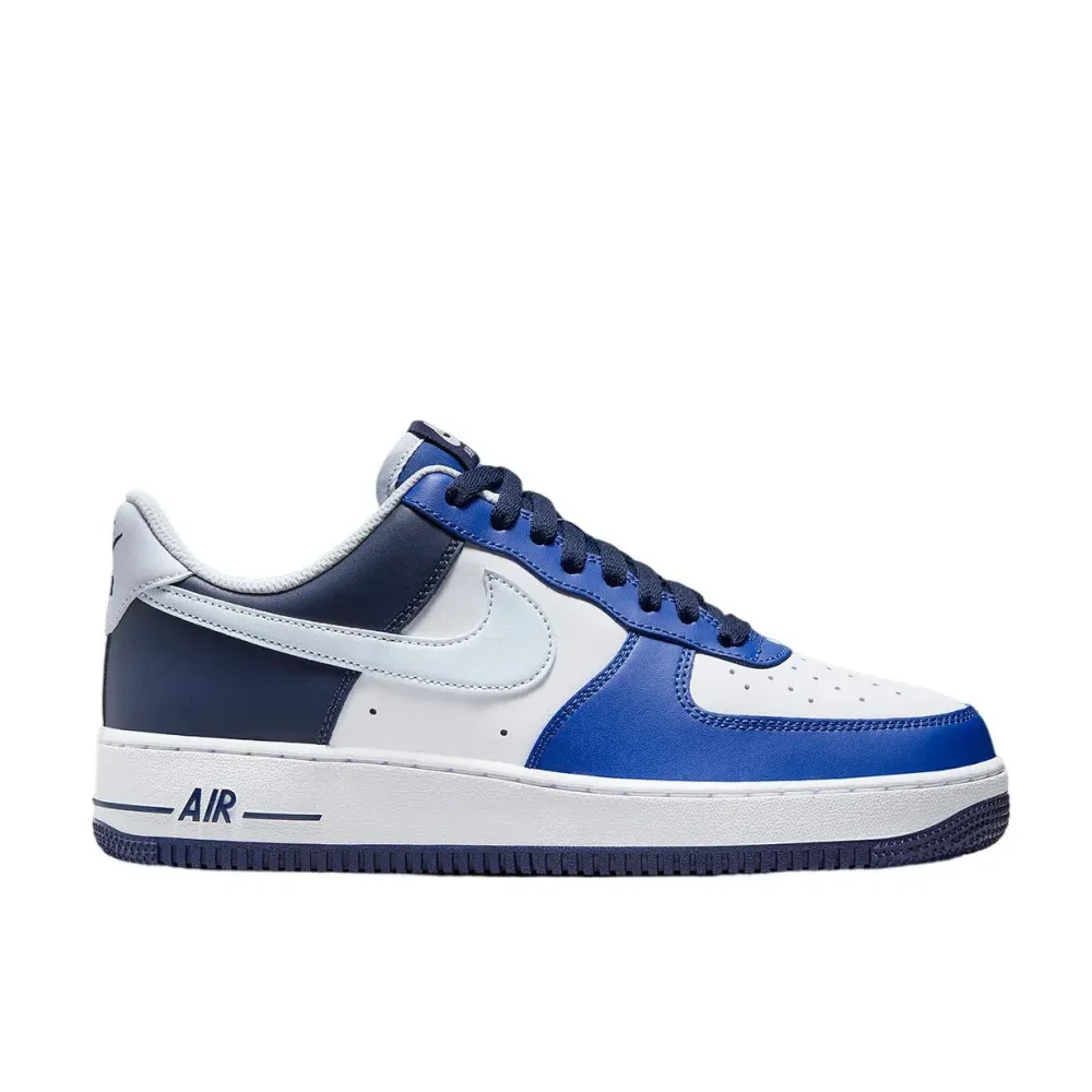 حذاء Nike New Air Force 1 07 Low Classic Fashion للرجال باللون الأبيض والأزرق Colorway