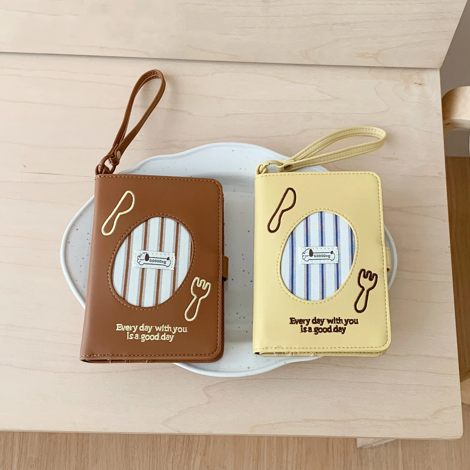 porta-passaporte-portatil-casual-com-bordado-coreano-design-de-cachorro-salsicha-multifuncional-protetor-de-bilhete-de-embarque-porta-cartoes-de-viagem-carteira