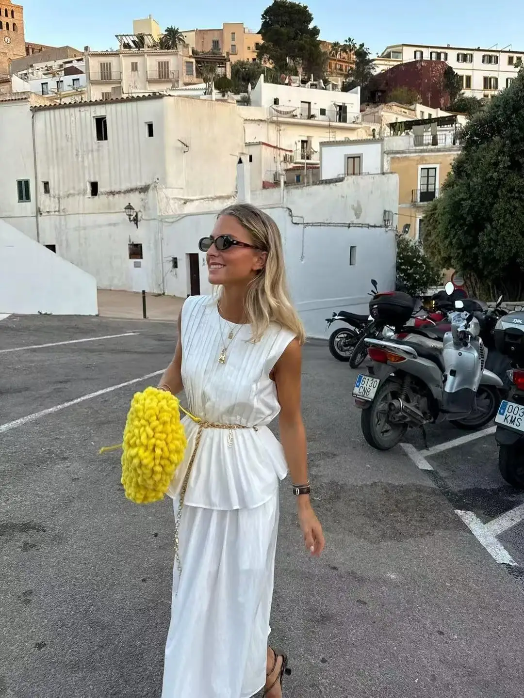 

Хлопково-льняной плиссированный комплект из топа и юбки с открытыми плечами, женский весенний комплект Faion, круглый комплект из двух предметов из нелона