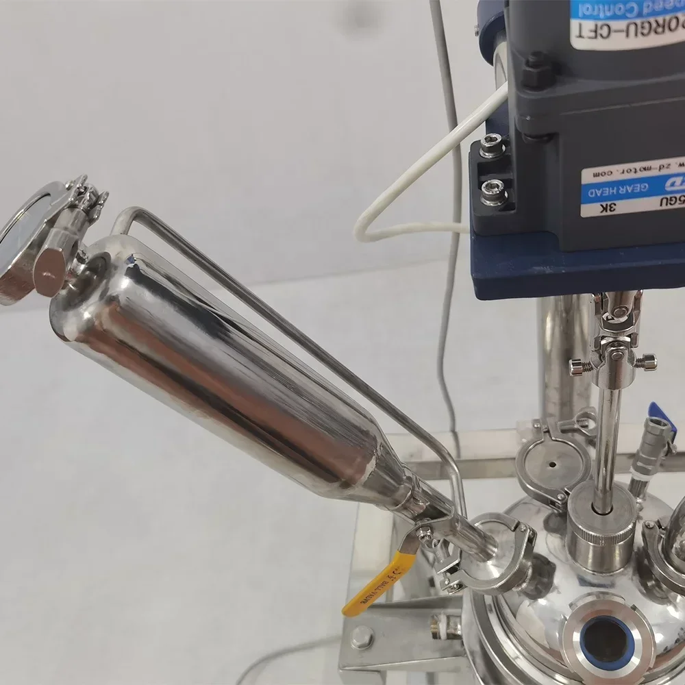 نماذج صغيرة كبيرة آلة مفاعل الانحلال الحراري الحيوي والانحلال الحراري المبيعات الساخنة