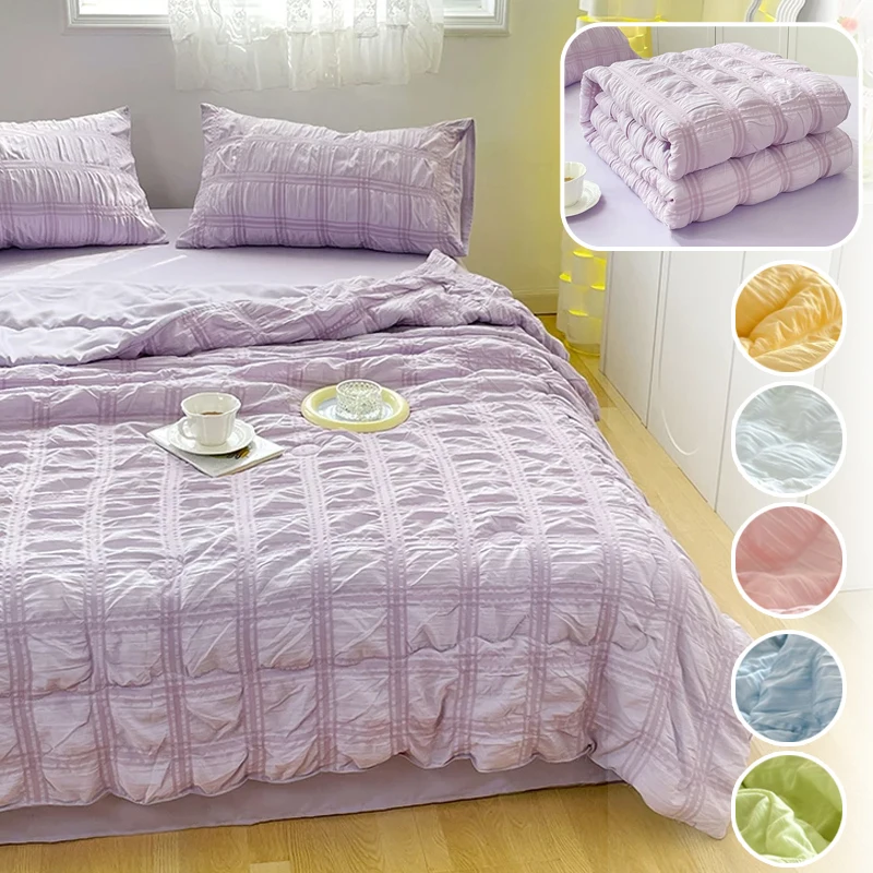 

Bubble Gauze Summer Quilt Dual Sided Breathable Moisture Wicking Lightweight Comforter Machine Washable for Bedroom Office Use