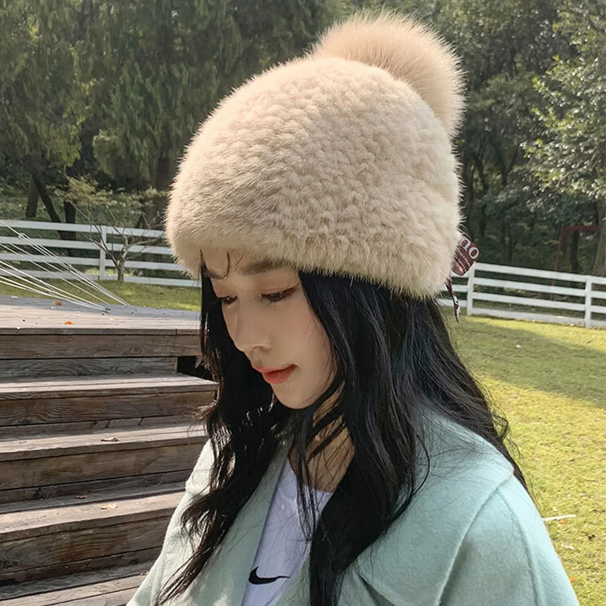 

Шапка из натурального норкового меха, зимние аксессуары, Лидер продаж, теплая шапка-бини, головные уборы, уличные путешествия, лыжи, шарик из натурального лисьего меха для русского языка