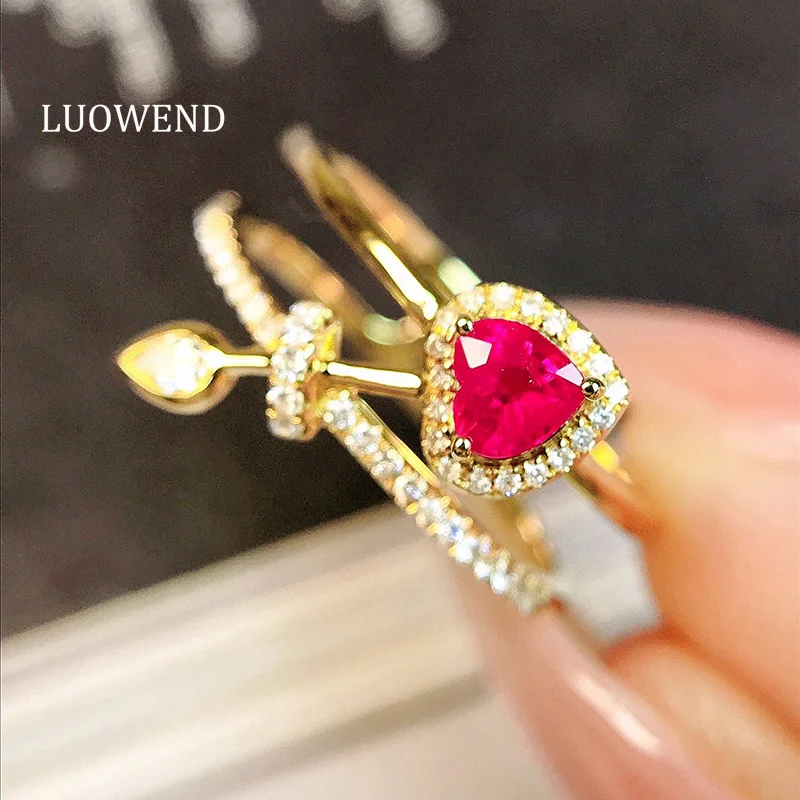 LUOWEND 100% 18K Yellow Gold Rings Romantic Heart Design Luxury Diamond Natural Ruby Engagement Ring for Women Wedding Jewelry