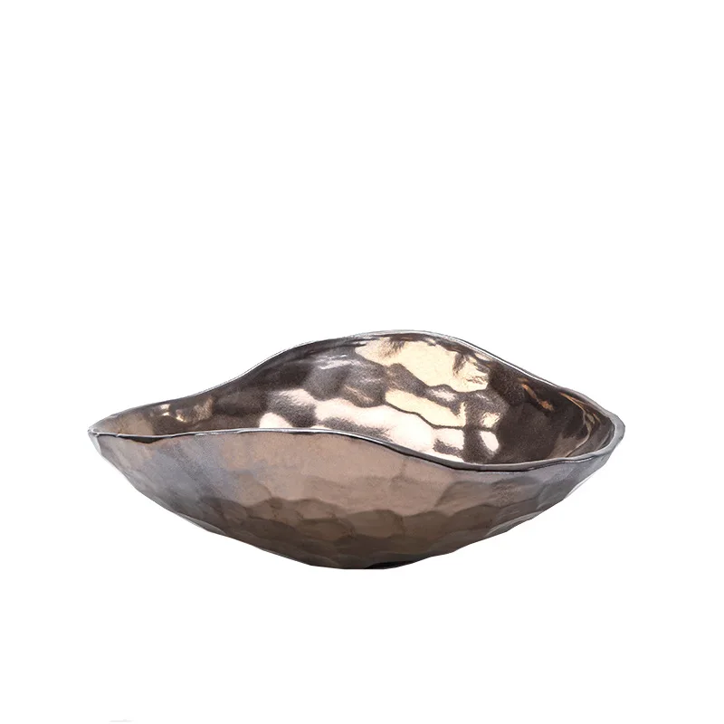 

Modern style creative hammer fruit plate, creative desktop home kitchen ornament, ceramic copper fruit plate
