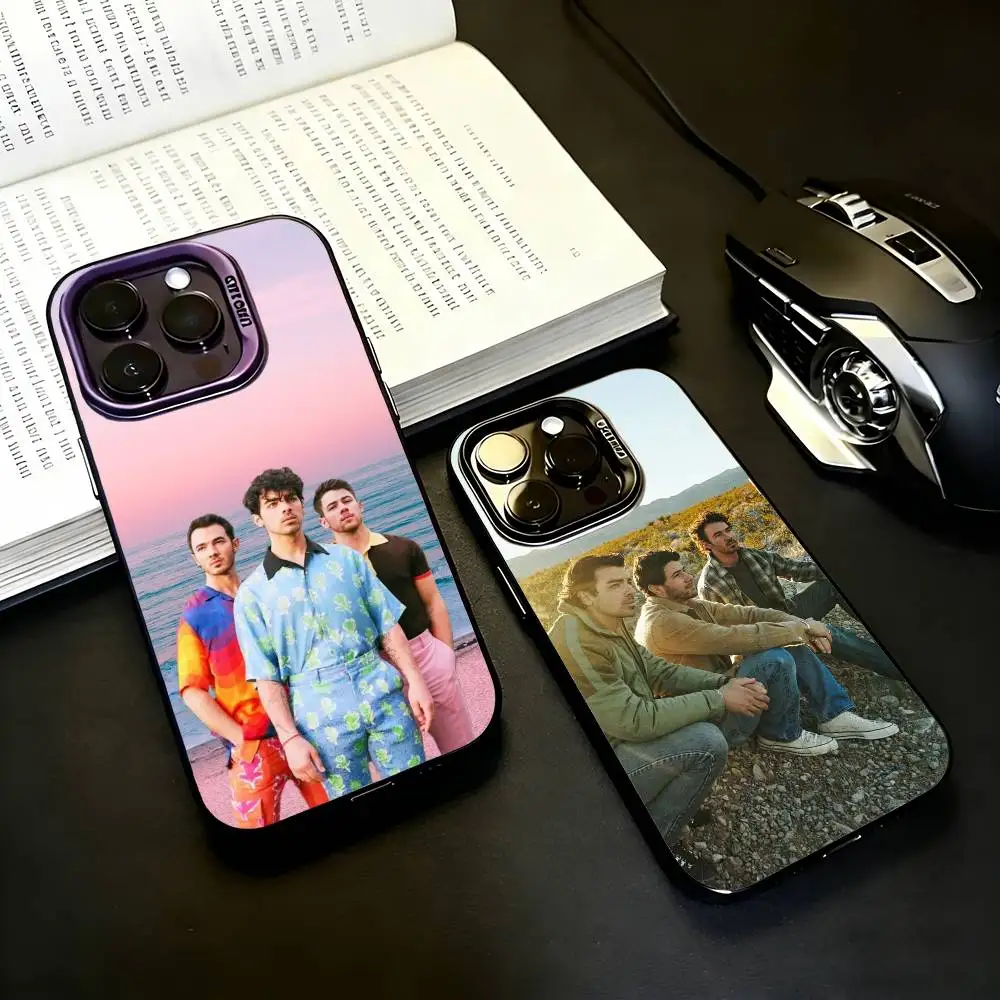 Band J-JONAS B-BROT…