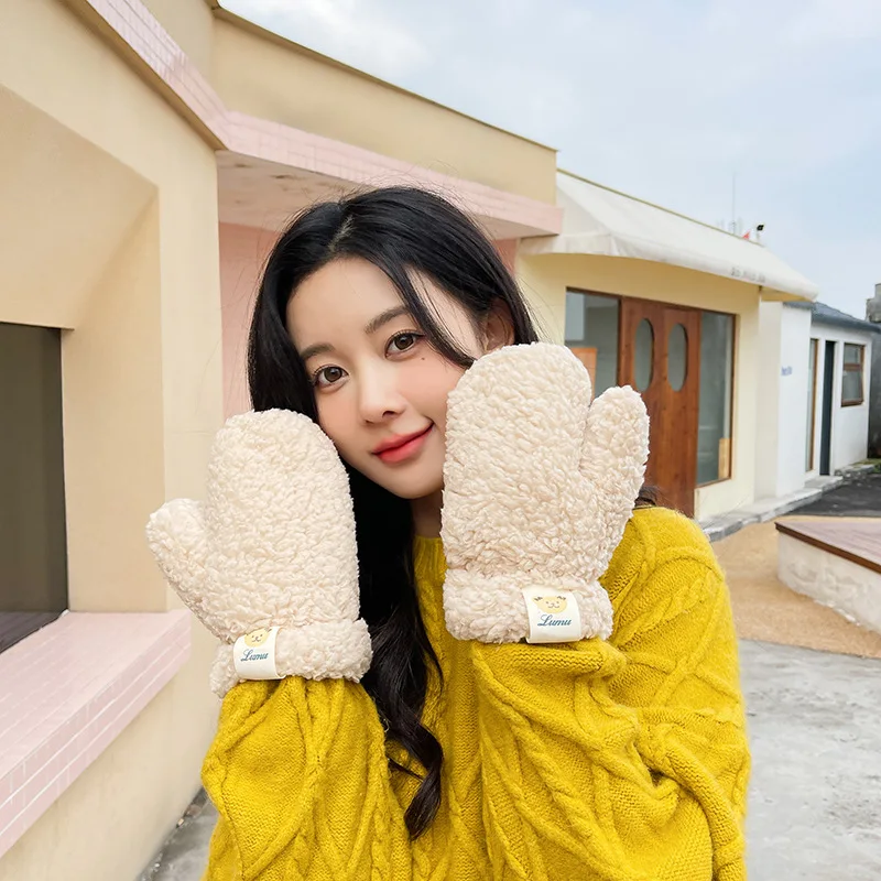 Women Winter Wool Fleece Cute Bear Label Gloves Girls Halter Neck Students Outdoor sport Riding Thickened Keep Warm Mittens