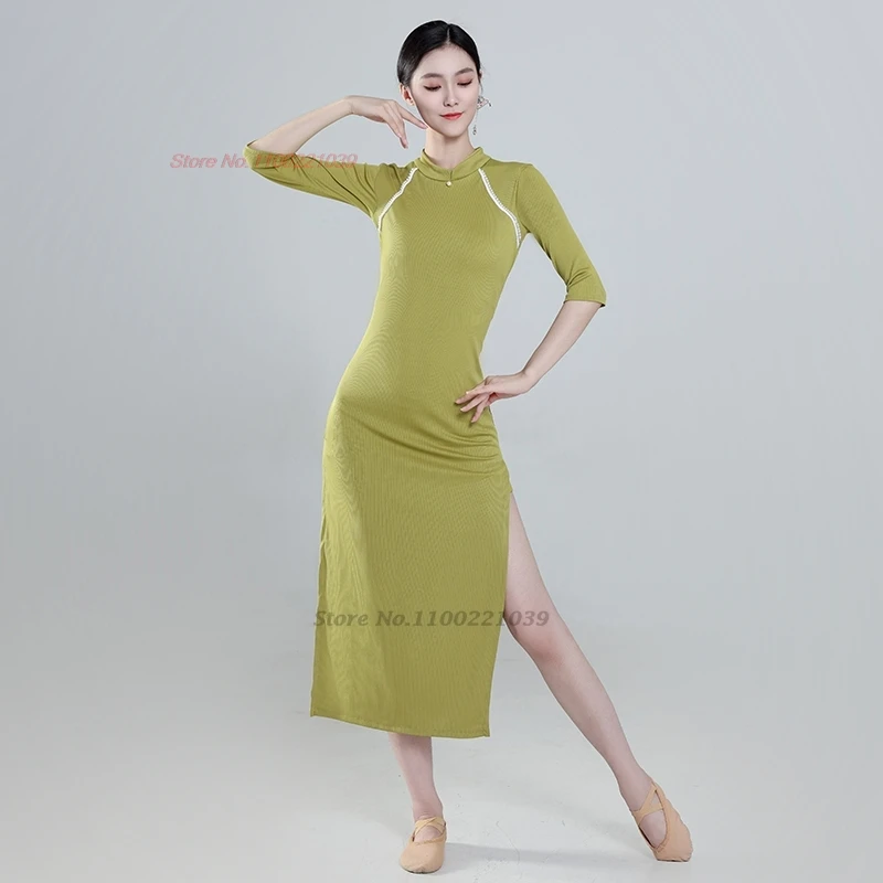 Costume de danse folklorique chinoise vintage, robe cheongsam traditionnelle en maille améliorée, robe de spectacle sur scène rétro qipao, 2025