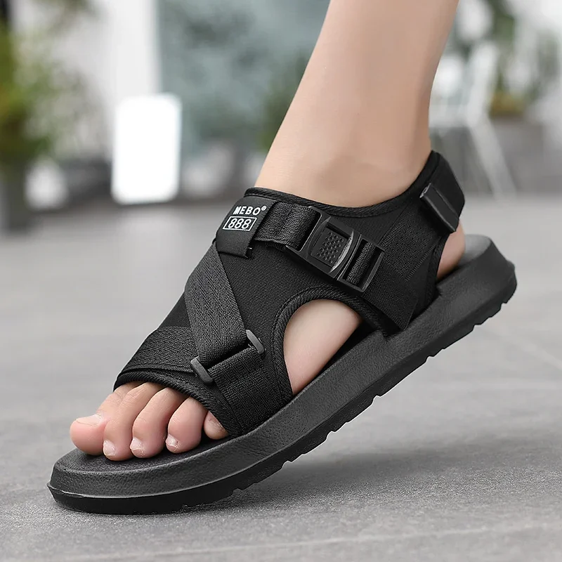 

Летние мужские сандалии, легкие мужские повседневные туфли на плоской подошве с открытым носком, уличные прогулочные сандалии для мужчин, пляжная обувь, размер 39-45