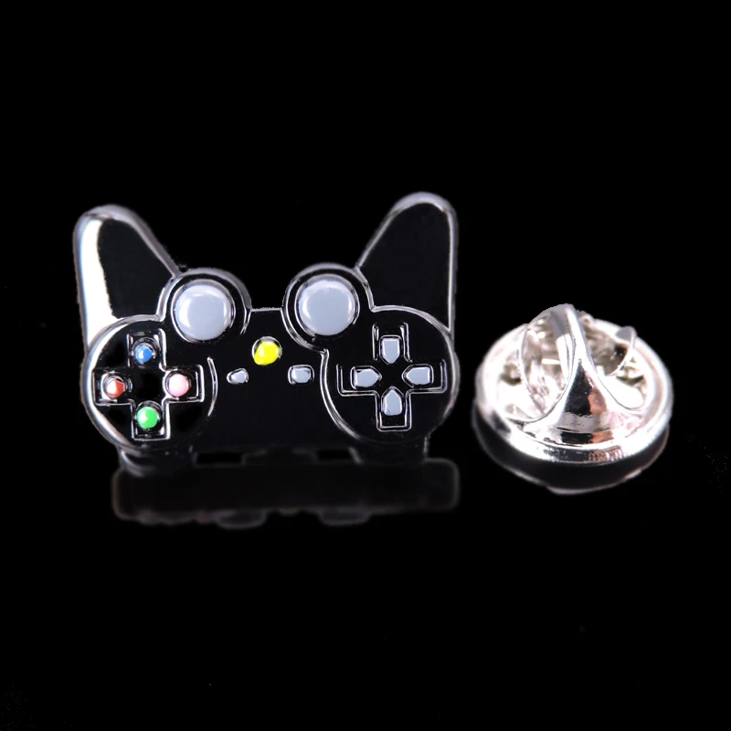 Copper material entertainment game controller brooch fashionable men's suit coat lapel pin women's hat backpack badge