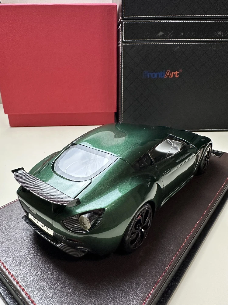 FA Frontiart 1:18 Aston V12 Zagato Green Resin Fully Open Simulation Limited Edition Resin Metal Static Car Model Toy Gift