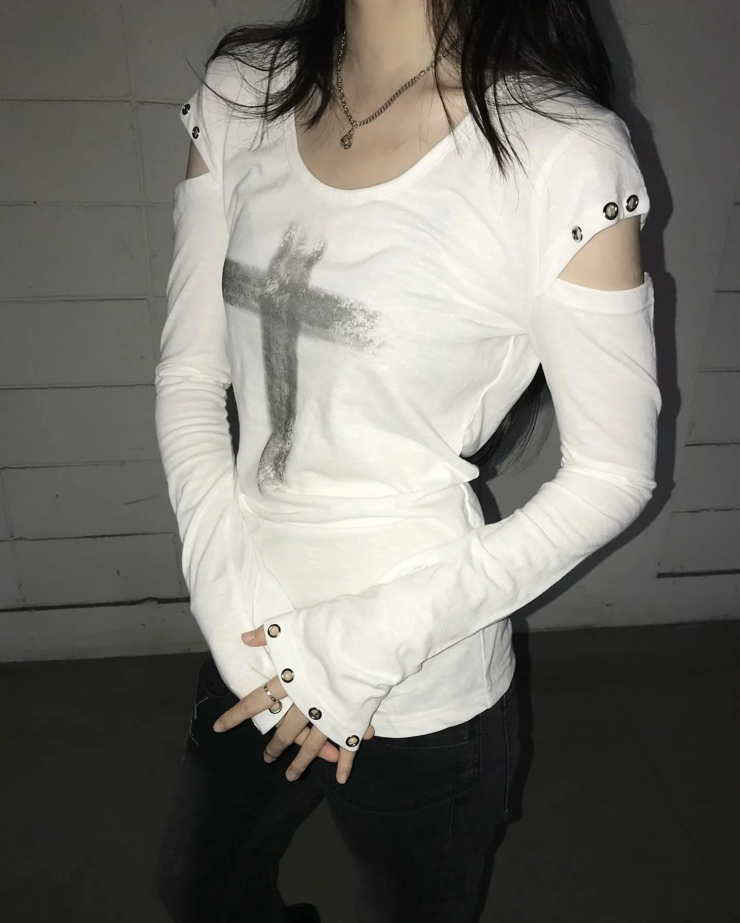 Y2K Korean style women's new long sleeved top, not monotonous design style, lightweight fabric, comfortable