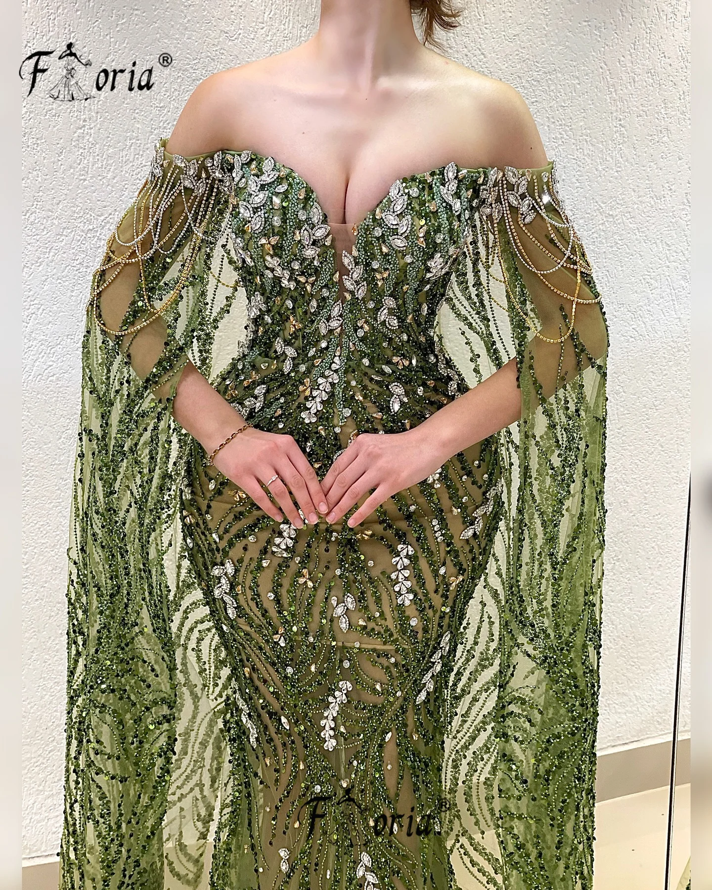 Green Shoulder Cape Long Mermaid Formal Evening Dresses Dubai Woman Full Beadings Crystal Tassel Red Carpet Gowns Wedding Party