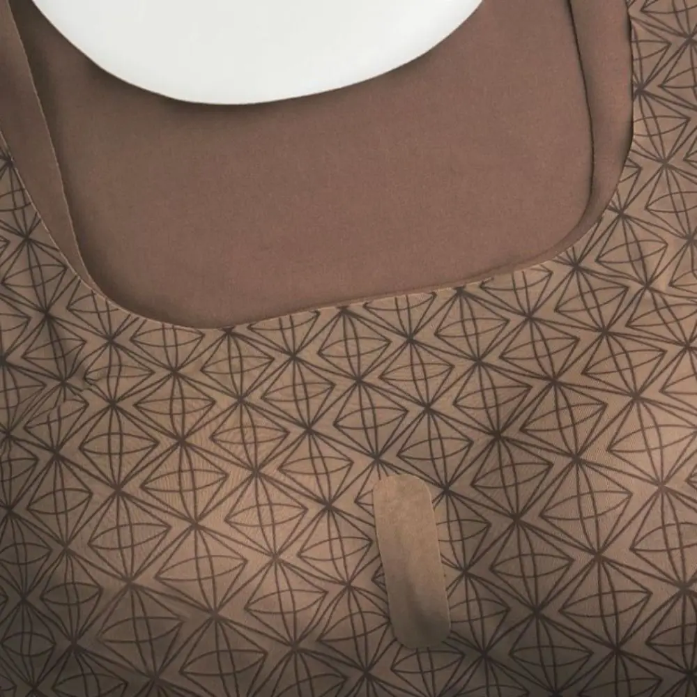 심플한 U넥 바디수트 쉐이프웨어 슬림핏 뱃살 보정 심리스 속옷 여성 힙업 롱 슬리브 요가 점프수트 여성용