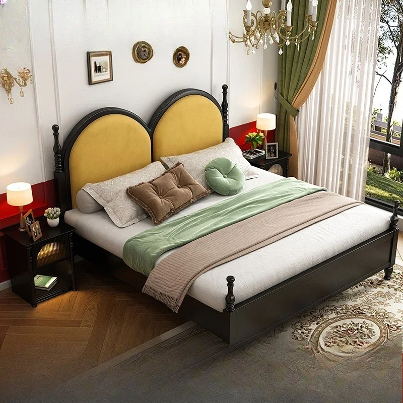NEWFrench retro old Paris double solid wood bed master bedroom black high backrest soft bag bed American Roman column bed
