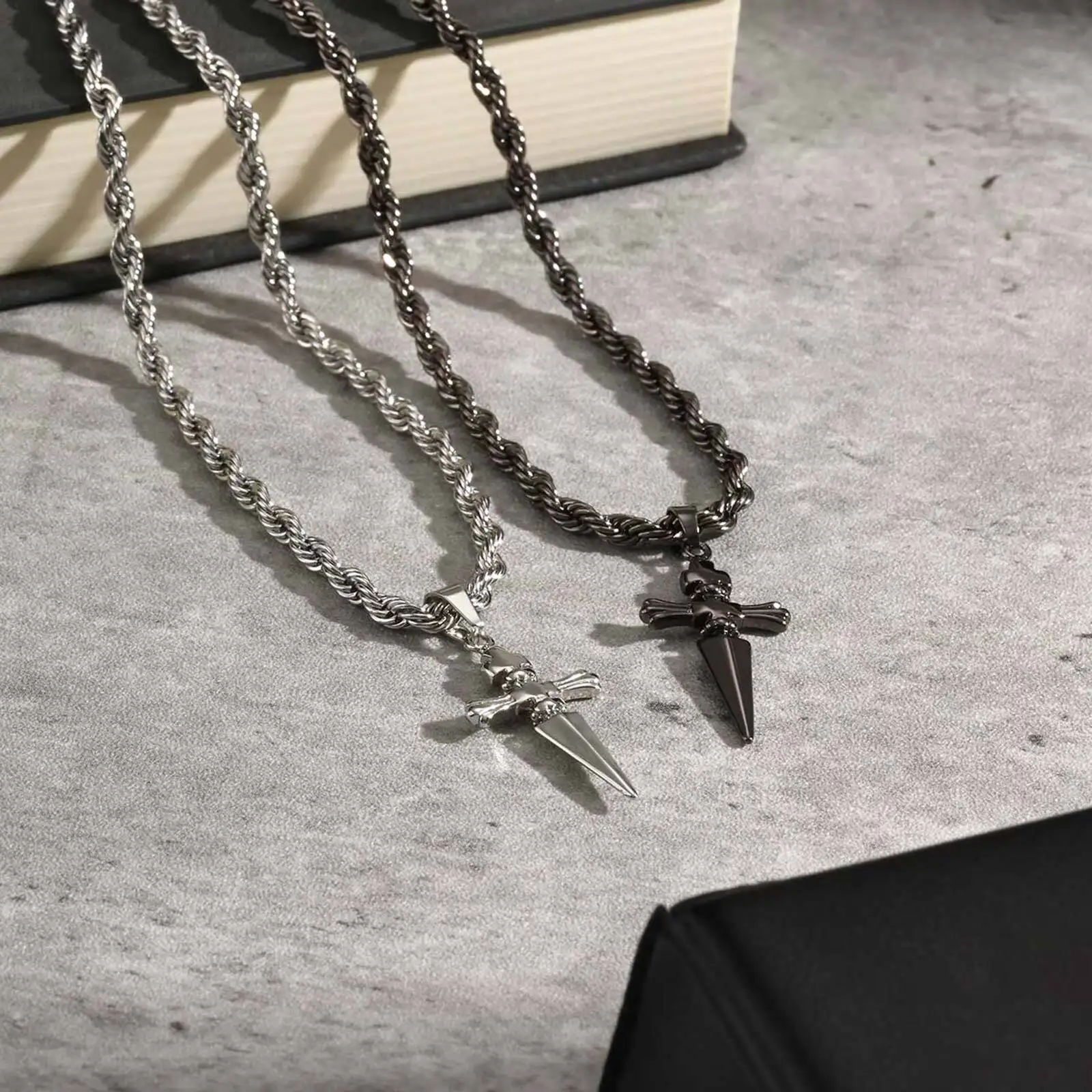 Vnox Punk Sword Pendant Necklace Stainless Steel Twisted Chain for Men Women, Unisex Jewelry Gifts for Birthday Valentines Day - Image 3