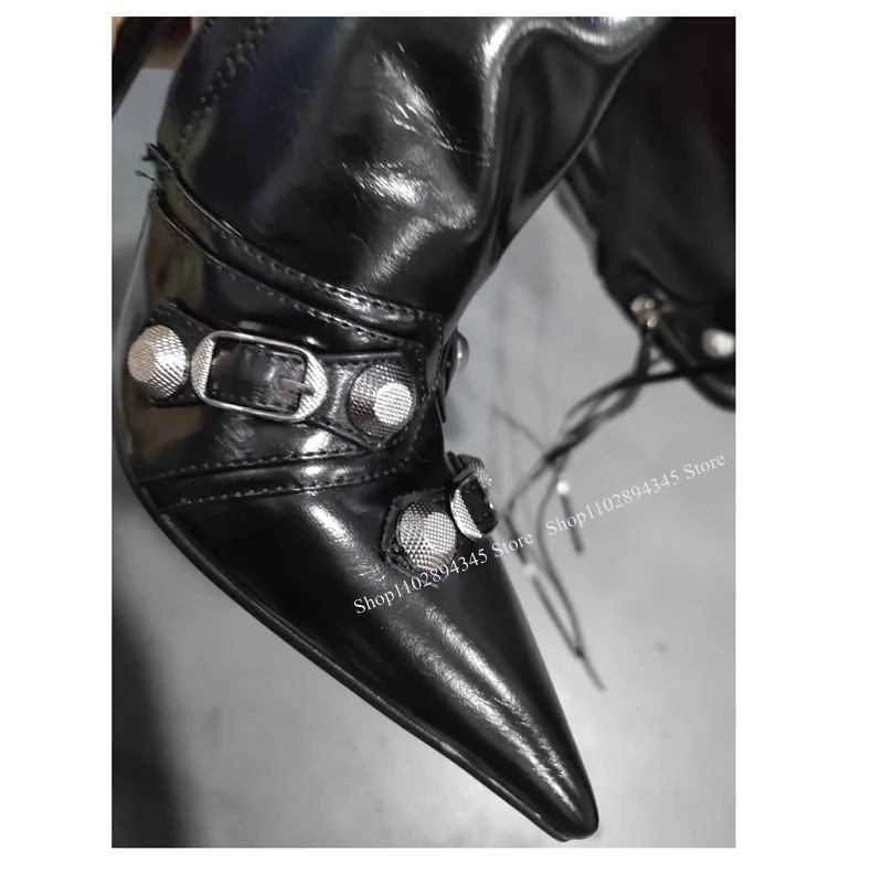 Botas de salto alto finas para mulheres, decoração de rebite preto, sapatos com zíper, elegante e sexy, estilo novo, verão, 2023