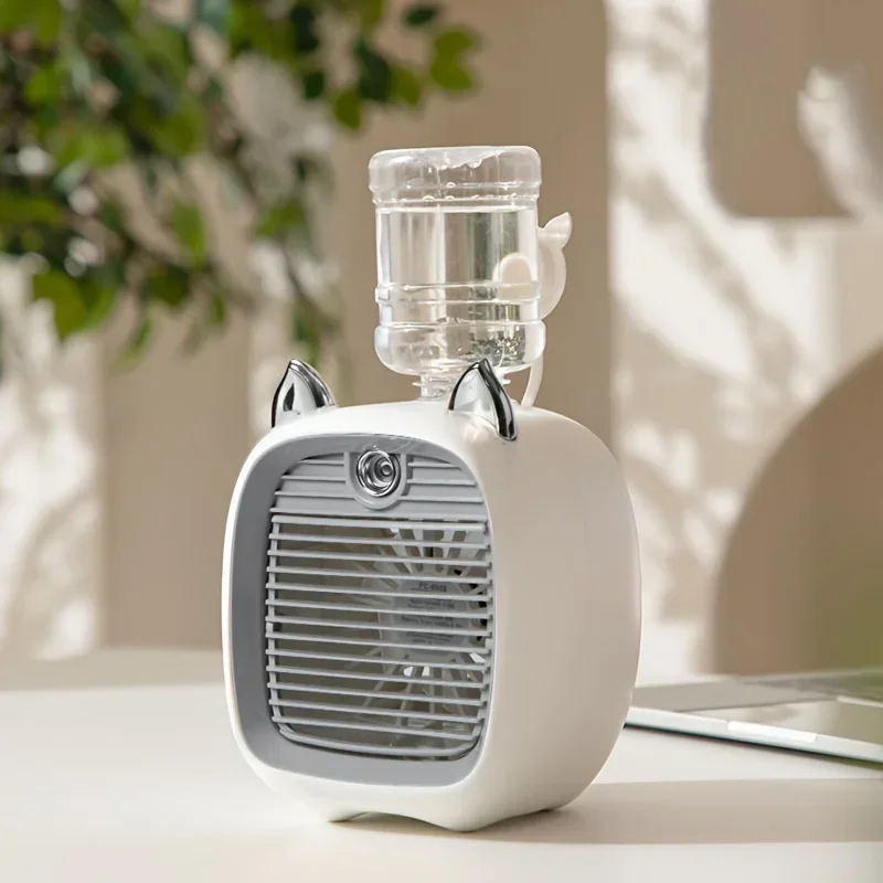 

2025 New Spray Cute Mini USB Charging Small Fan Desktop Humidifier Water-cooled Electric Fan Portable Desktop Office Air