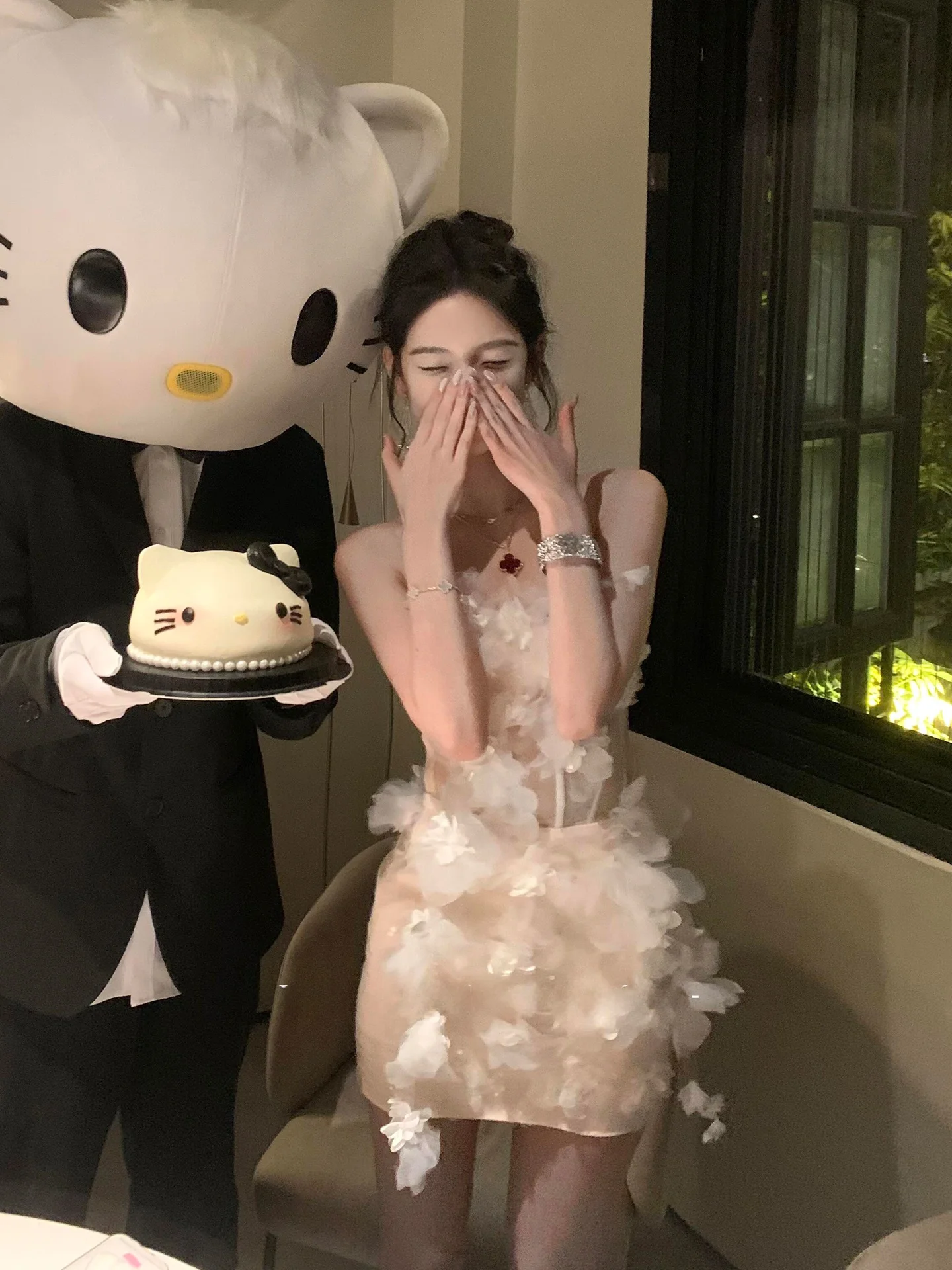 

Сексуальное платье на бретельках с 3D цветочным декором и высокой талией на день рождения для женщин, летняя футболка из полиэфирного волокна трапециевидной формы...