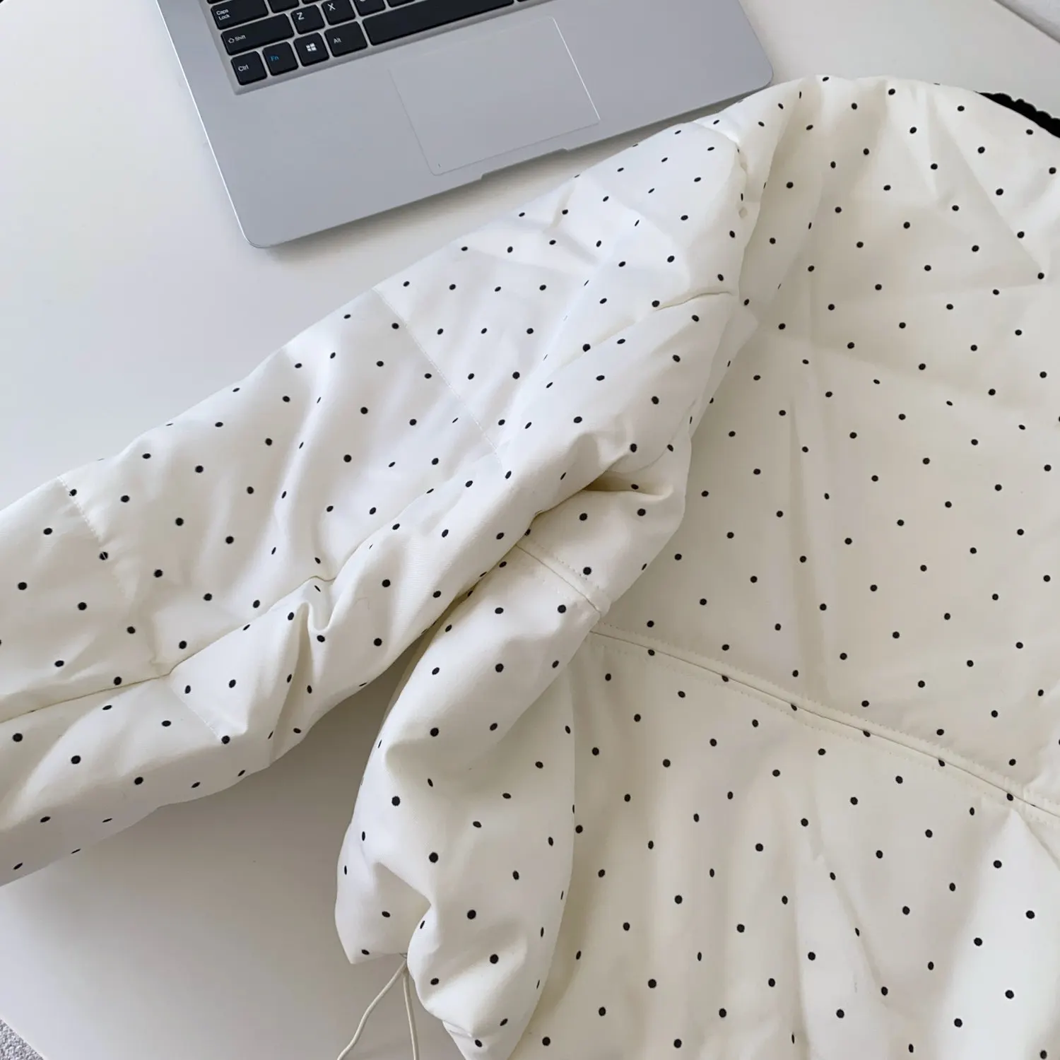 SINGREINY Polka Dot Cotton-Padded Short Jacket Korean Lace Up Drawstring Pocket 2026 Winter Ladies Preppy Style Warm Thick Coat