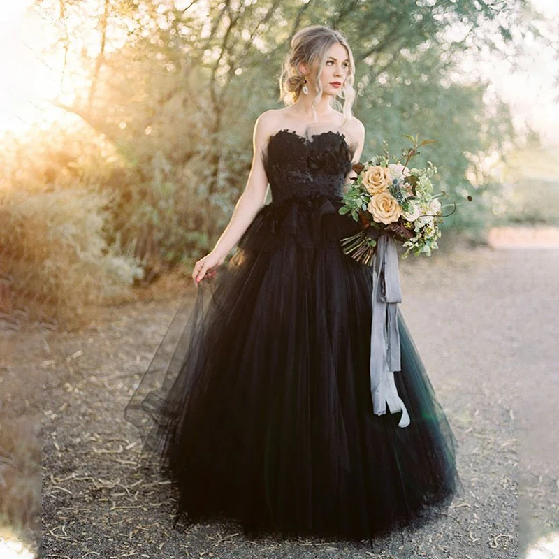 Vintage Black A-line Wedding Dress 2022 Sweetheart Lace Bride Gowns Modern Long Robe De Mariee