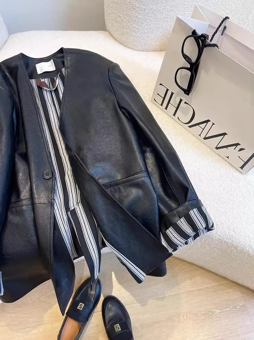 Casaco Retro de Couro Ort para Mulheres, Estilo Pesado e Versátil, Casaco Longo com Decote em V para Outono