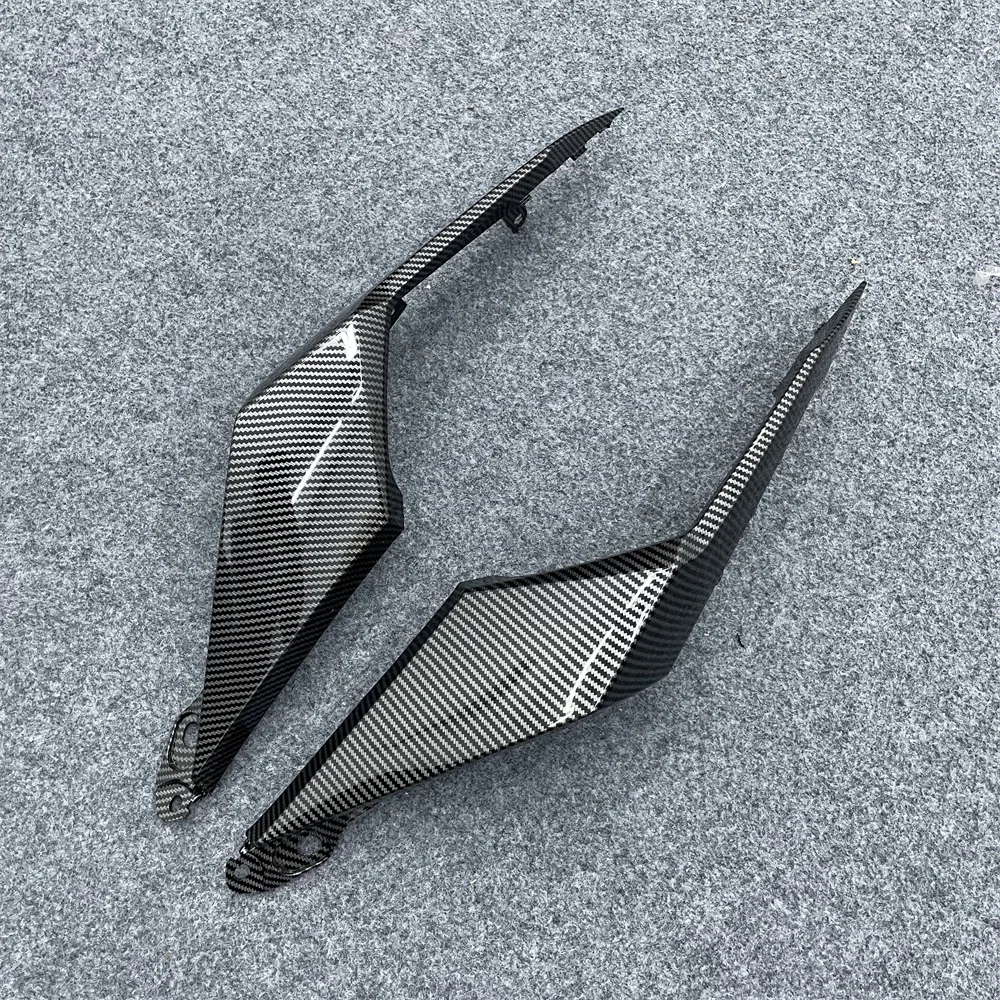 

ABS motorcycle fairings are suitable for the rear side panels of CBR500R and CB500F with 2016-2018 carbon fiber paint, brand new