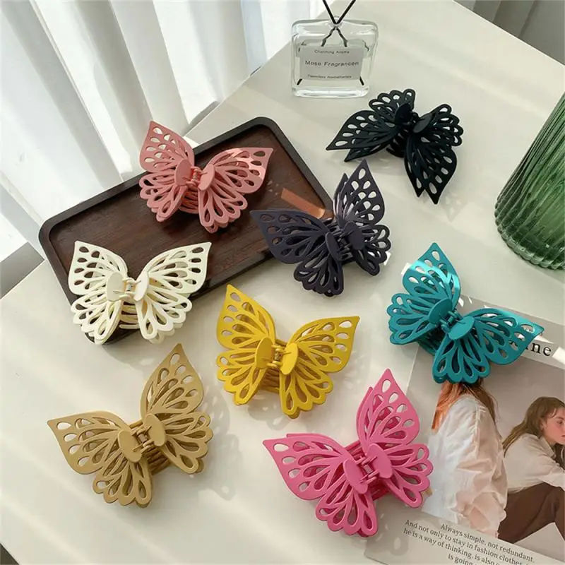 Extra Large Hollow Butterfly Hair Claw Clips Women Back Head Hairclip Barrettes Fashion Acrylic Bath Clip Headdress