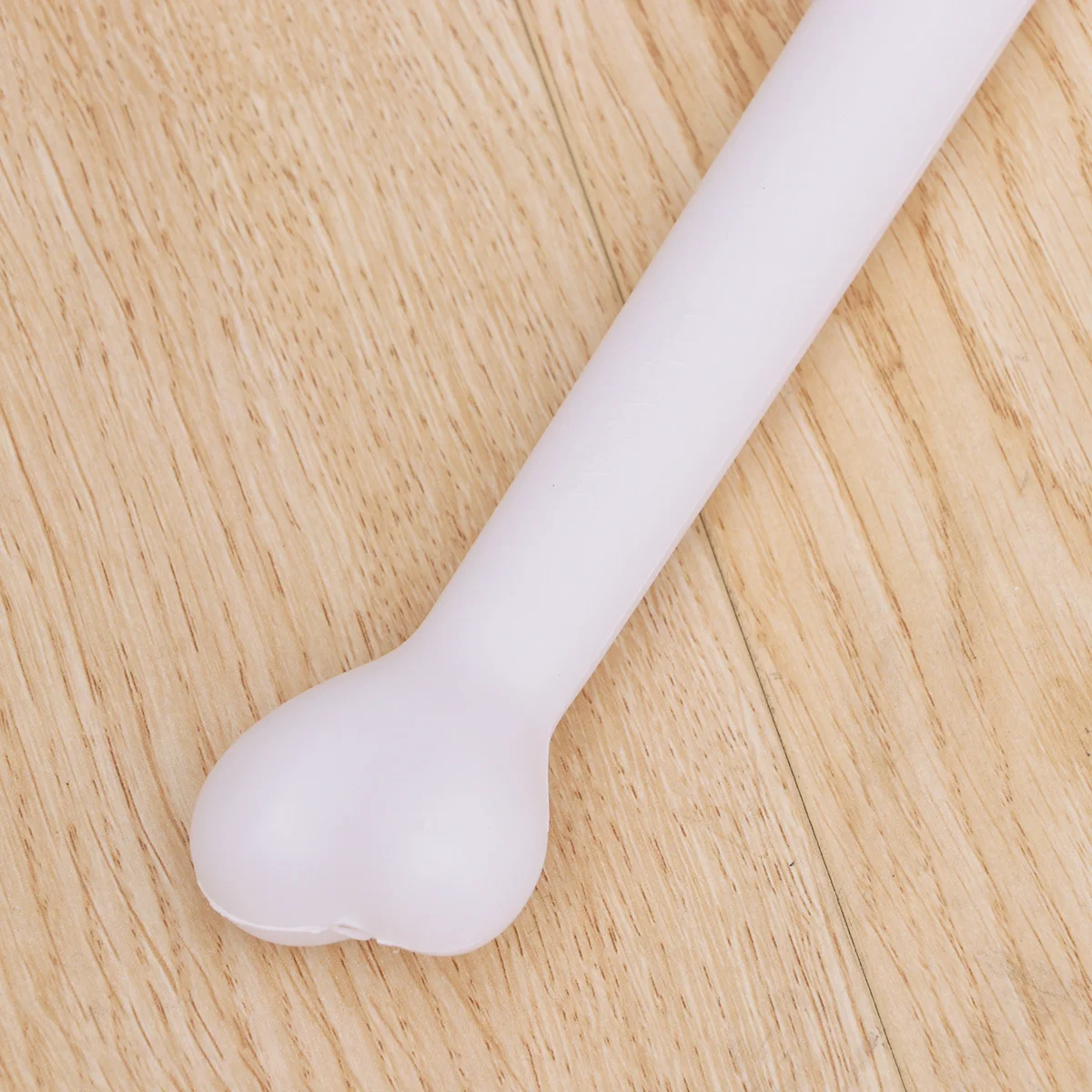 

Plastic Caveman Bone 40cm White Props for Halloween Costume Parties Dress Prehistoric Bone Accessories