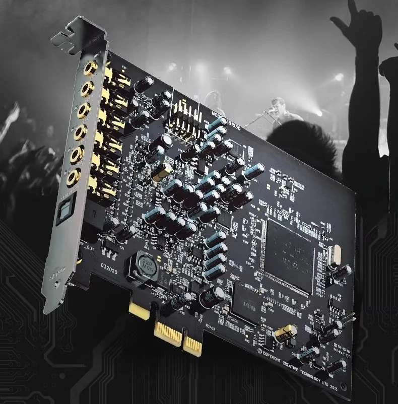 The computer has a built-in 7.1 live singing independent PCIe sound card