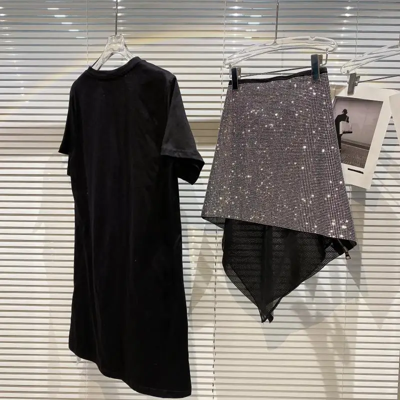 T-shirt et mini jupe asymétriques pour femmes, ensemble deux pièces, amincissant, à la mode, avec franges, diamant, nouvelle collection été 2022