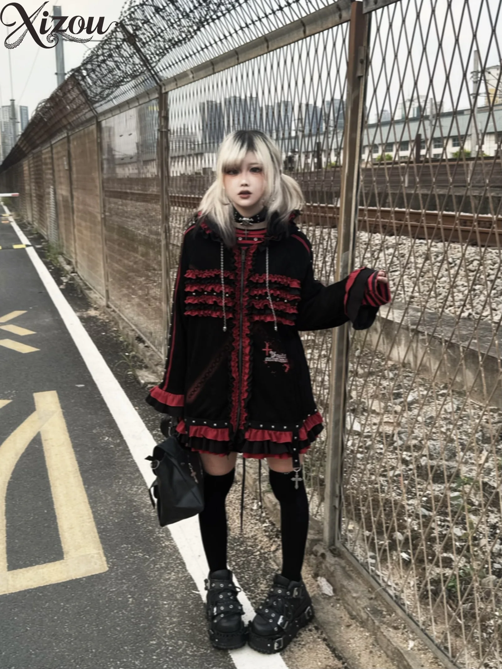 2025 اليابانية القوطية مقنعين سترة المرأة الخريف الشتاء أسود أحمر القط الأذن فضفاضة سستة طويلة الأكمام معطف خمر Y2k بلوزات #5