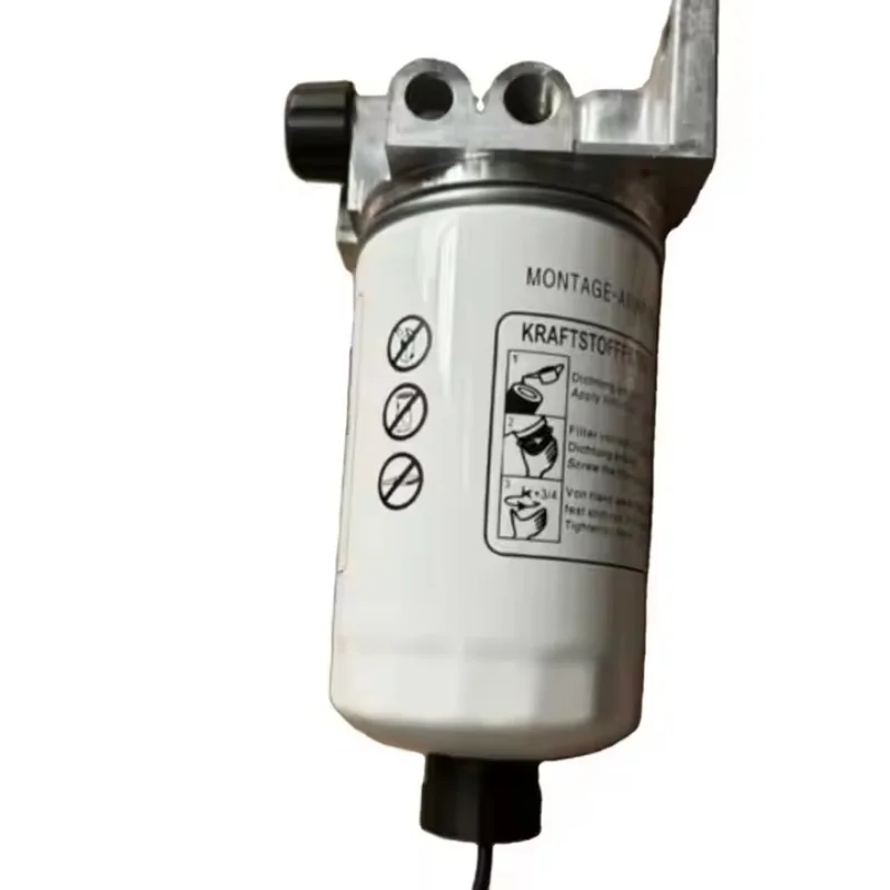

TCD6.1 engine diesel fuel filter with support bracket 04504438 04506917