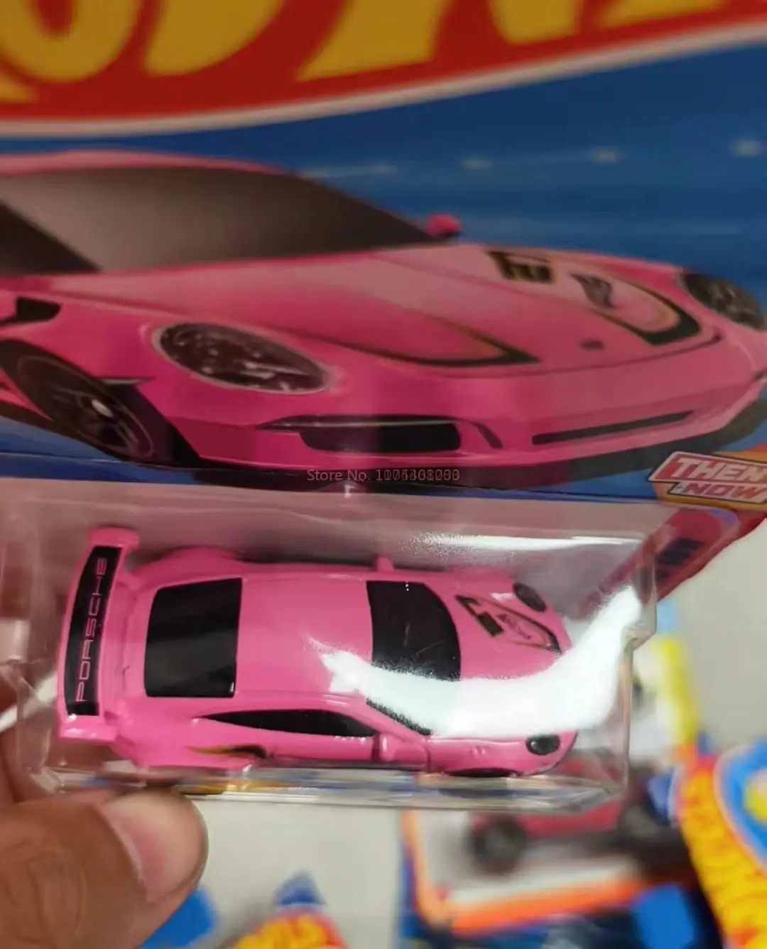 2025 ホットウィール ケース L C4982 # 220 ポルシェ 911 GT3 RS ピンク 過去と現在 1:64 ダイキャストモデルカーおもちゃ 男の子向けホリデーギフト