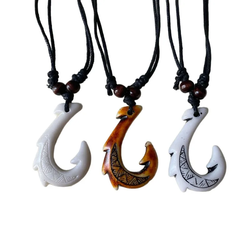 1 Piece Women and Men Vintage Fish Hook Bone Imitation Necklace Pendant Resin Adjustable Necklace for Men