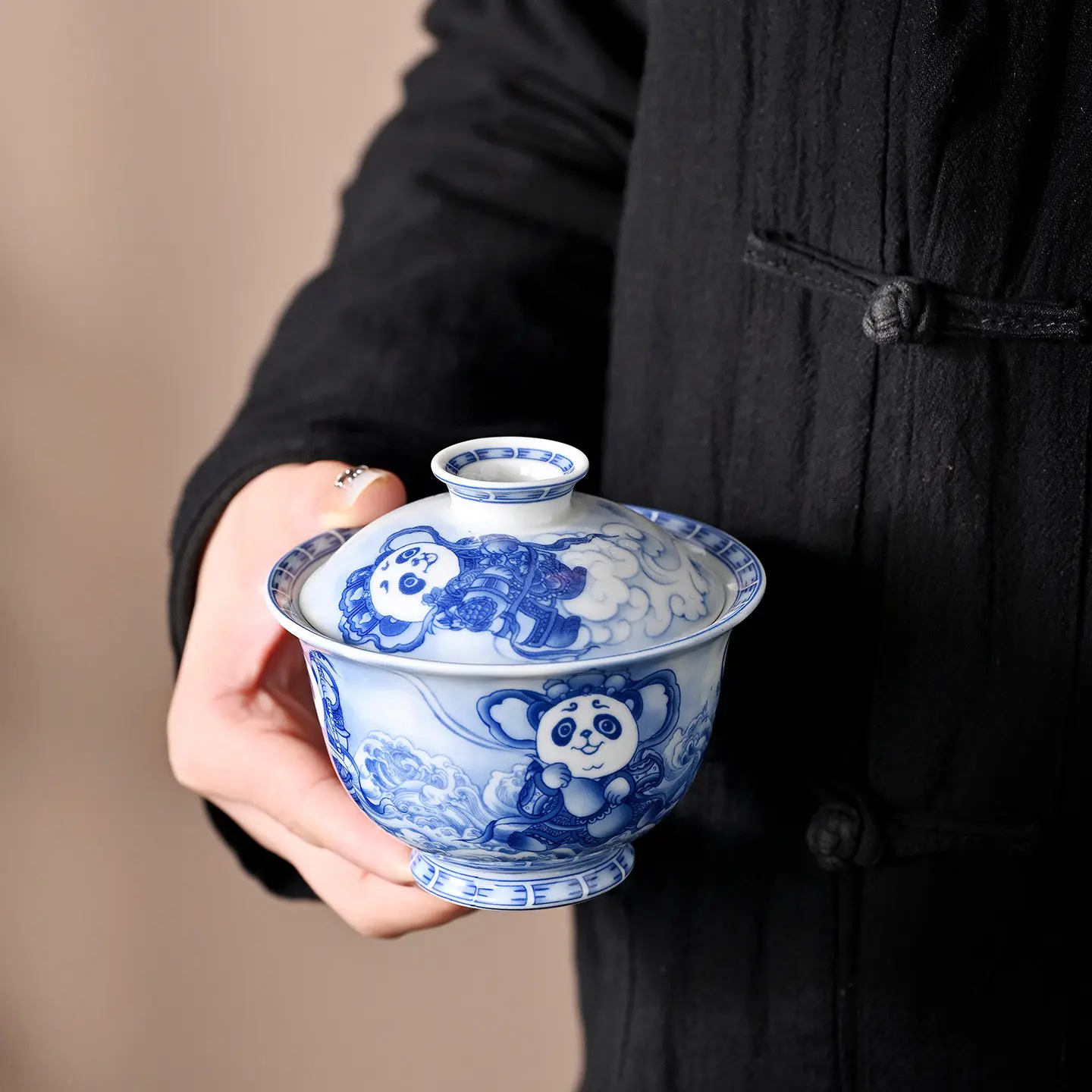 High-End Jingdezhen Blue and White Eight Immortals Crossing the Sea Tureen Ceramic Gaiwan Set New Chinese Tea Ware