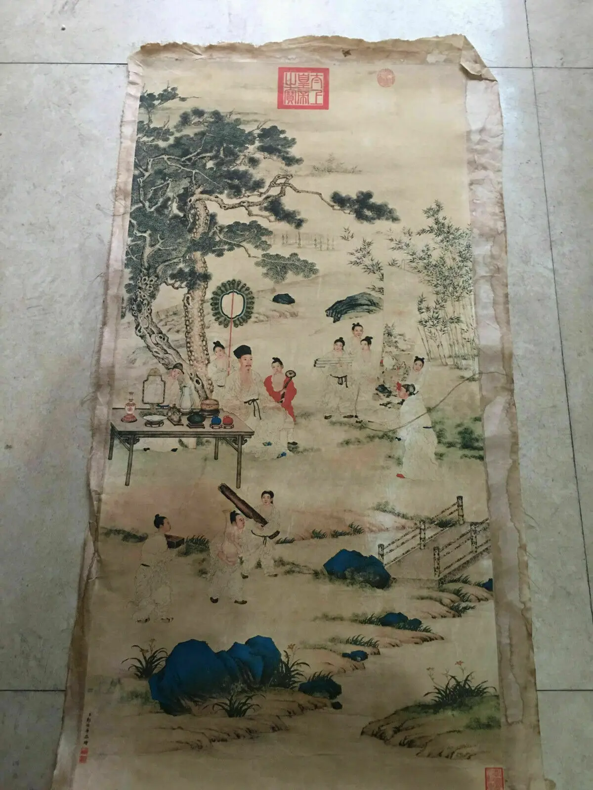 

Chinese Old Scroll Langshining Hongli View and Admire Painting Rice