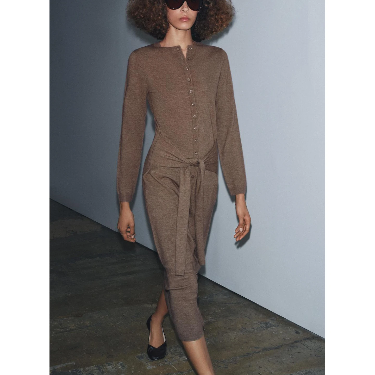 Inverno delle nuove donne delle vacanze Sle lungo Sve rotondo Ne lavorato a maglia Midi Dr con cintura Ciwalk gonna da fata chiusura a bottone singolo