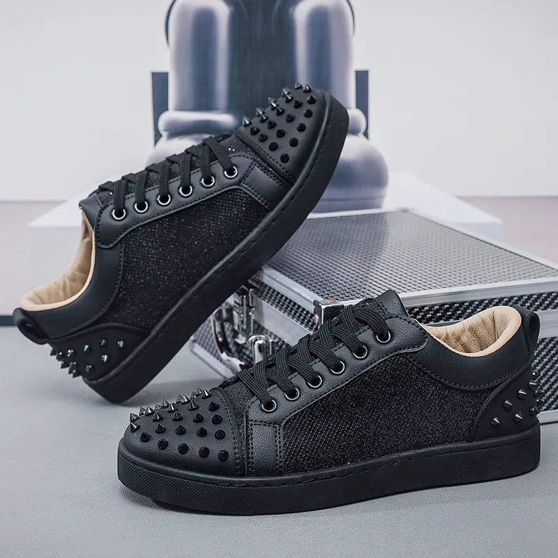 Designer Shoes Rivet Men's Casual Shoes Spring New Skateboard Shoes Luxury Man Sneakers Comfortable Flat Loafers Tênis Masculino