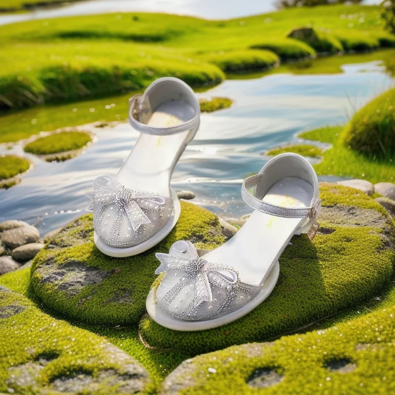 

Туфли принцессы для маленьких девочек, элегантные детские сандалии с бисером, удобные подиумные туфли на шпильке с кристаллами, модные весенне-летние студенческие туфли