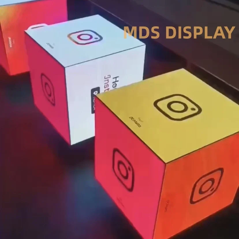 

MDS P2.5 Indoor 320*320mm 4 Faces Full Color Creative Product Flexible Module Advertising HD Video Cube Led Display Screen