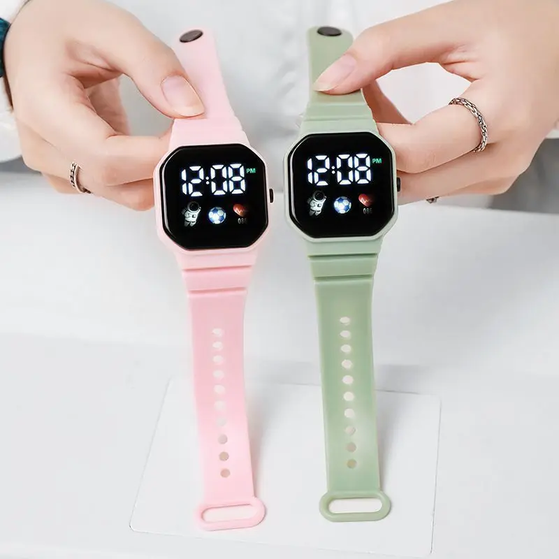 Led Children's Watch Sport Digital Watches Spaceman Silicone Strap Cute Electronic Wristwatch for Boys Girls Students Gift 손목시계