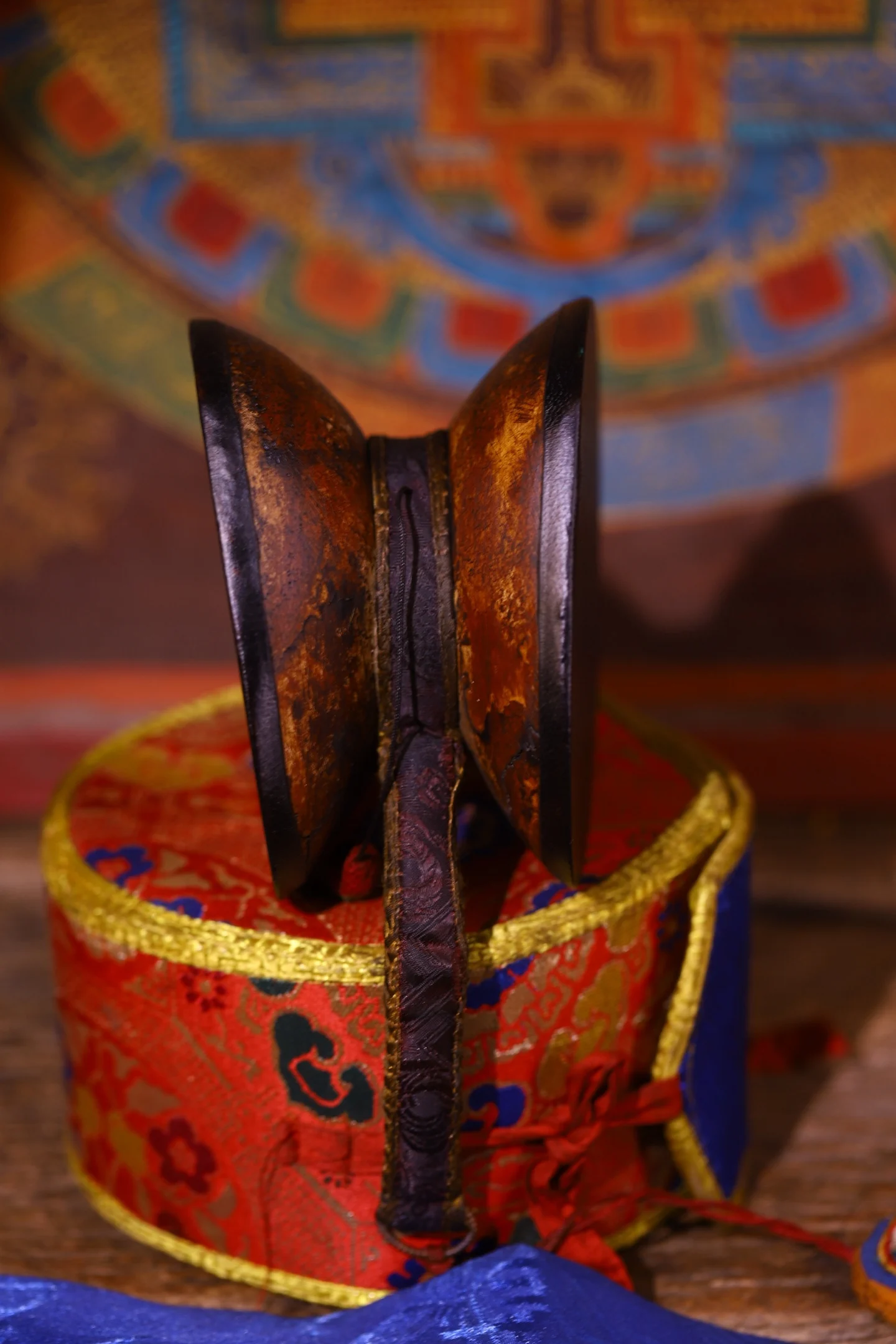 Old Bodhi root wood Eminent Monk handmade Damaru Fa Drum Buddha Damaru prayer flag Amulet Dharam Worship Hall Town house