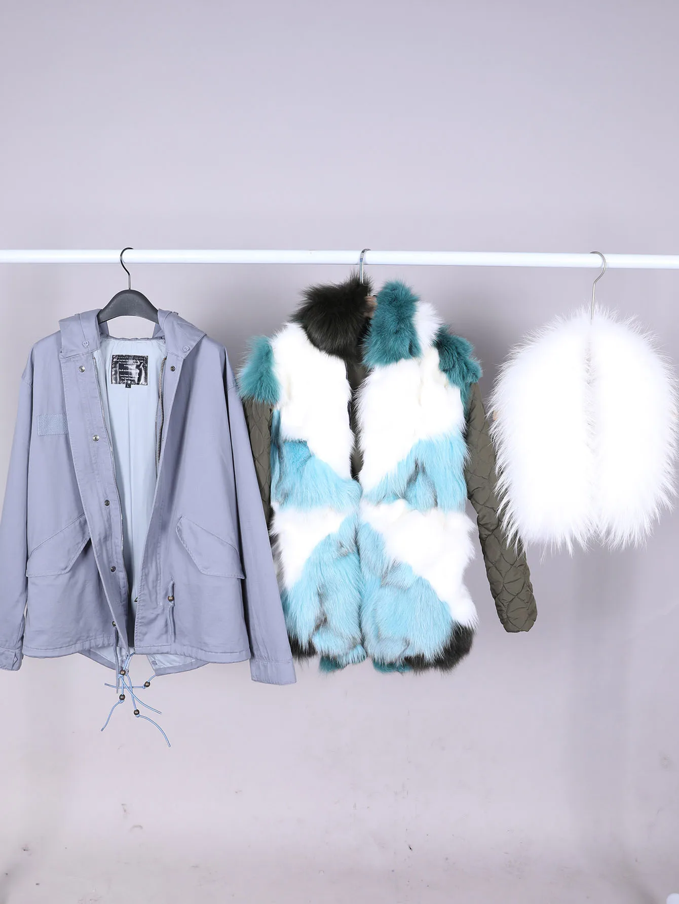 MaoMaoKong 2025 New Real Fur Coat Hooded Woman Winter Parkas Natural Fox Fur Collar Warm Jacket Removable Lining Female Clothing