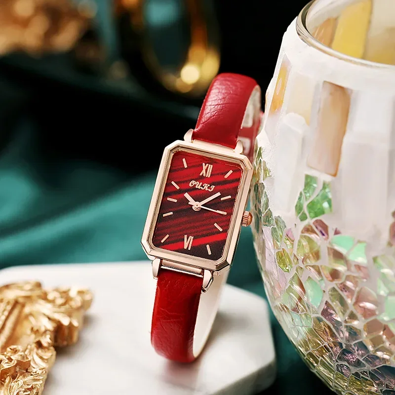 Reloj de cuarzo con correa rectangular para Mujer, cronógrafo compacto Retro a la moda, creativo, a rayas, sin pulsera