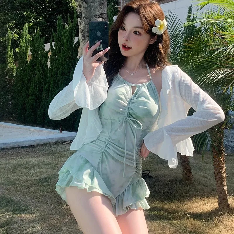 เกาหลีแฟชั่นชุดว่ายน้ําแบบอนุรักษ์นิยม One Piece พิมพ์ลายดอกไม้ย่น Ruffles ชุดมินิ Culottes บิกินี่ชุดว่ายน้ําเบาะ